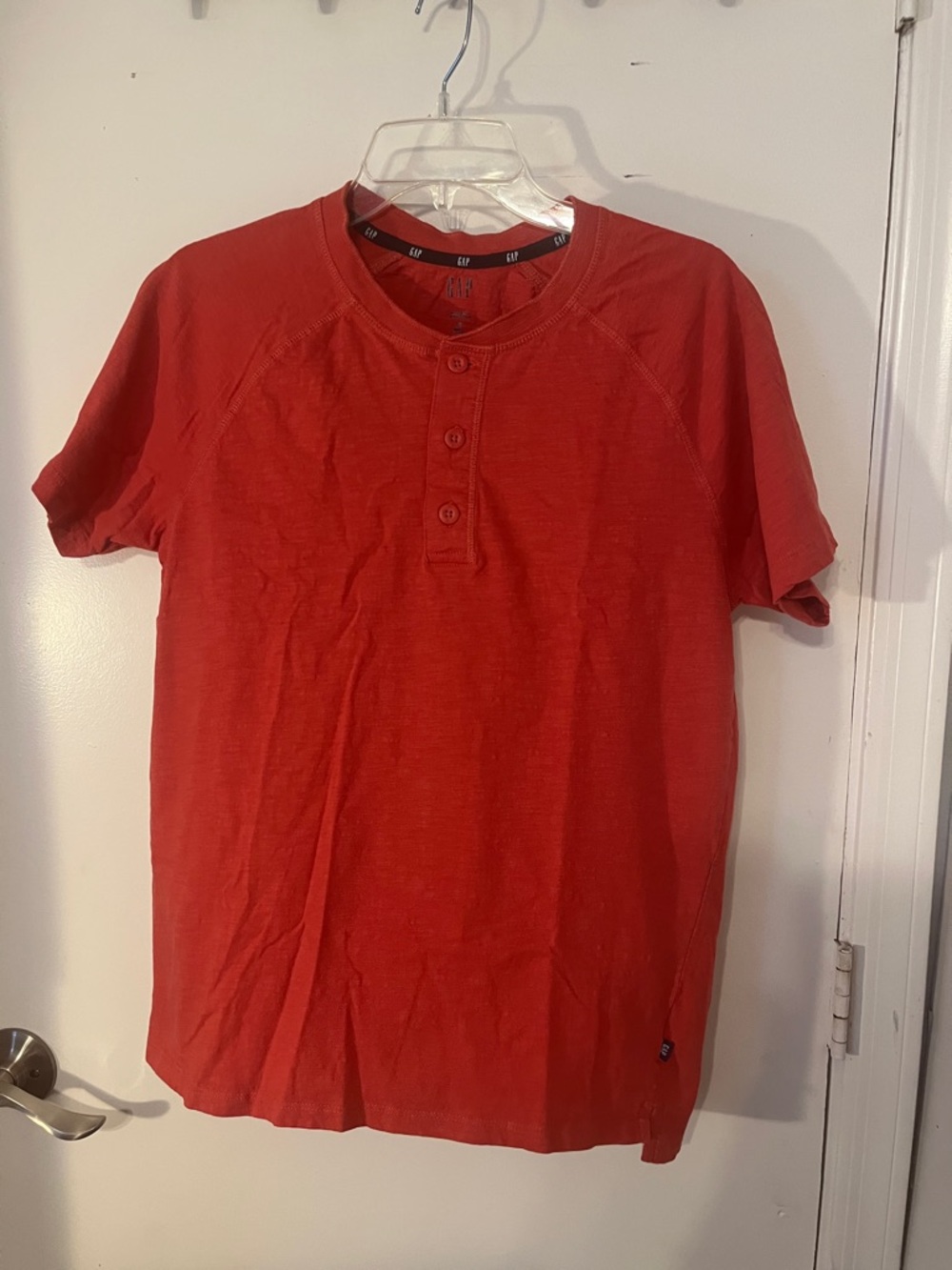 Gap orange T-shirt, short sleeves size medium, 100% cotton three bottom collar